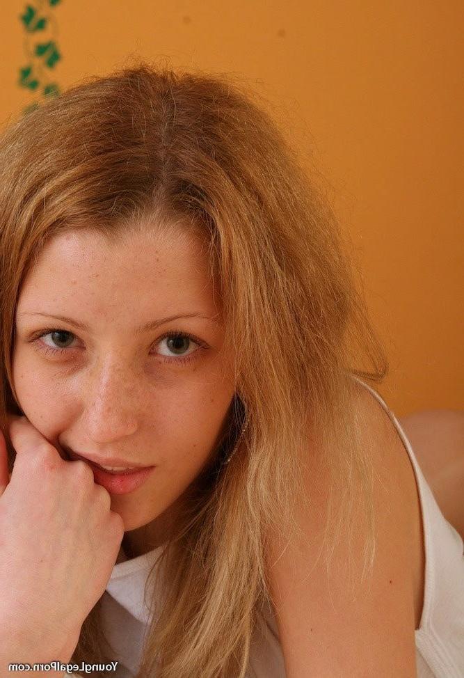 15P Hot flexible teen