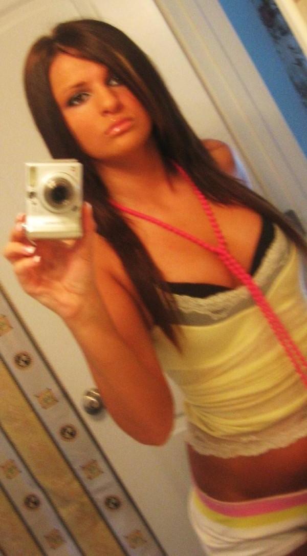 16P Girls gone party wild
