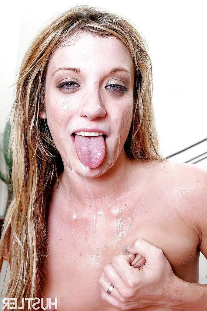 15P Pornstar Amy Brooke tries hardcore tripe penetration on bed