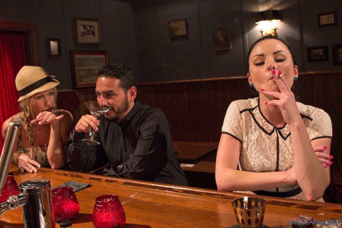 24P Veruca James is desperate to quit smoking and seeks the help of a very unique ag