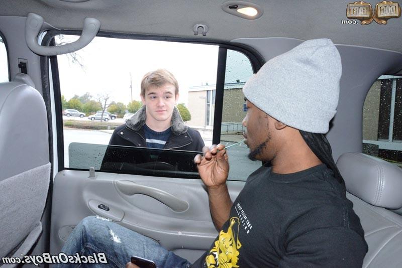 15P Black Guy Stuffs a White Boy