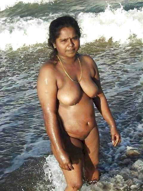 15P Sexy hot indian desi girls sucking and fucking