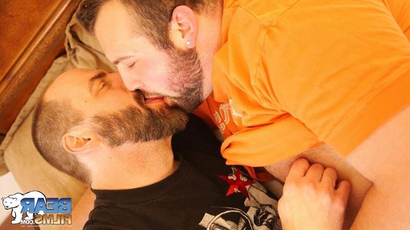 15P Bear Cub Daddy Action