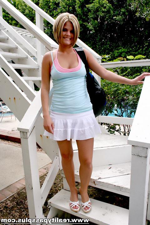 16P Blue eyed Nikki Grind rips her young college pussy for cash