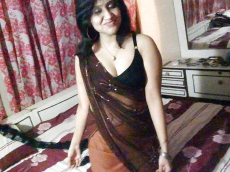 14P Indian Desi wife Ranjana - coolbudy