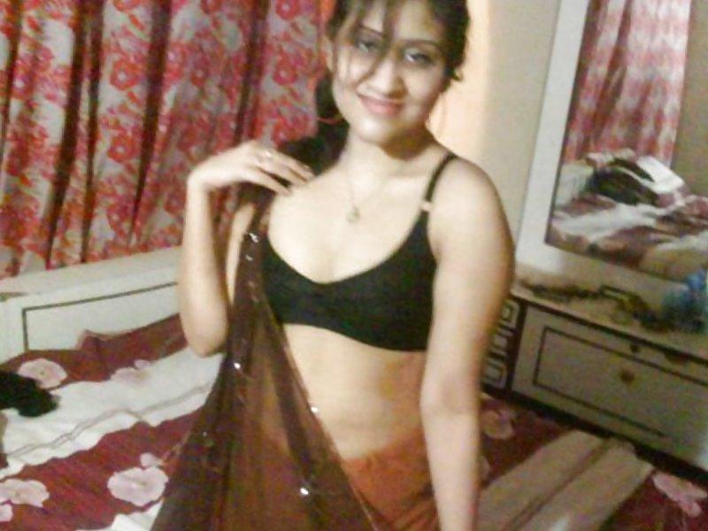14P Indian Desi wife Ranjana - coolbudy