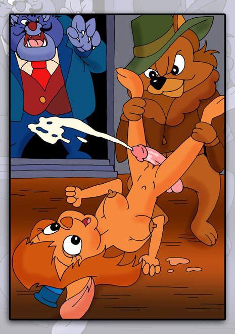 12P Strict Gadget strips her herself on the office desk