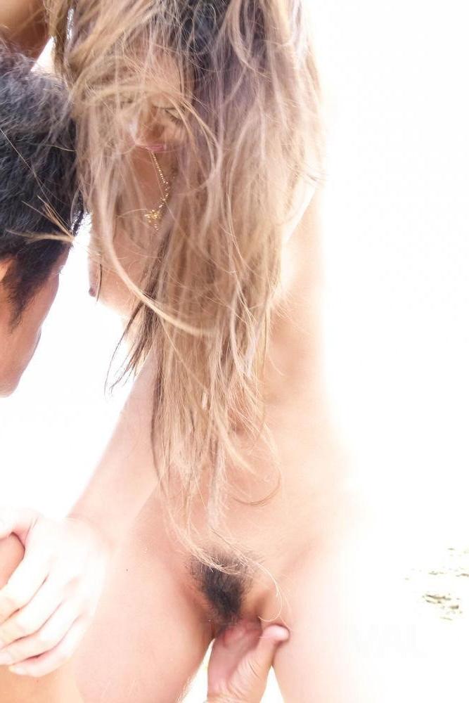 13P Yui Nanase has hairy vagina fingered and kisses cock on the beach