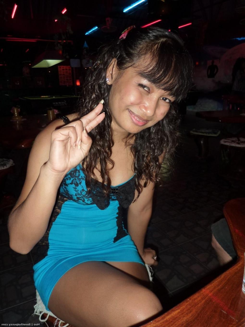 15P Hot Thai Teen Hooker Spreads Ass And Is Penetrated Without A Condom