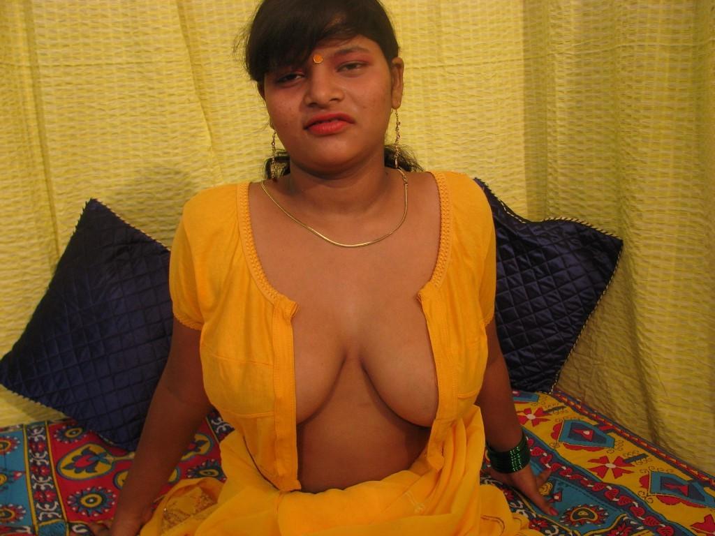 16P Plump desi girl strips naked and plays with her indian big tits