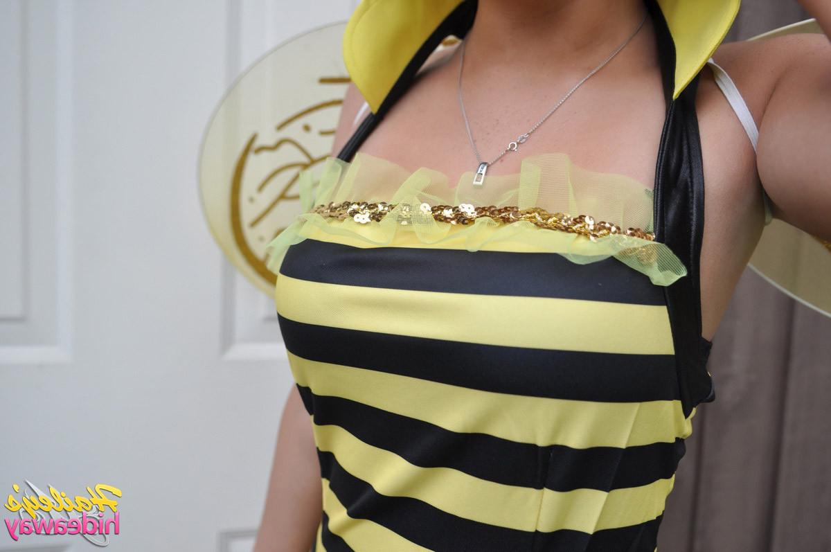 12P Hailey shows off her tight perfact ass in her halloween