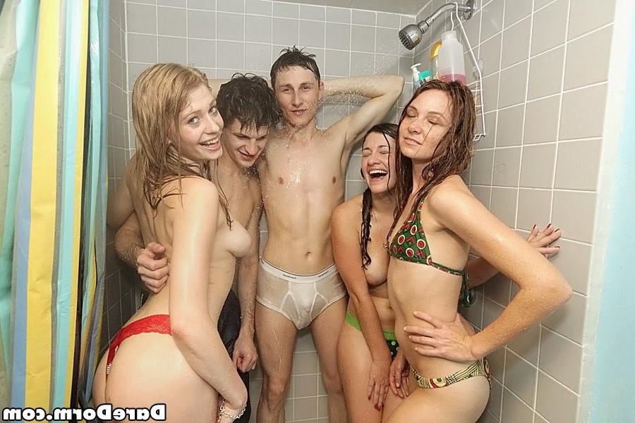 15P Drunk amateur college teen GFs fuck freshmen dick in dorm rooms