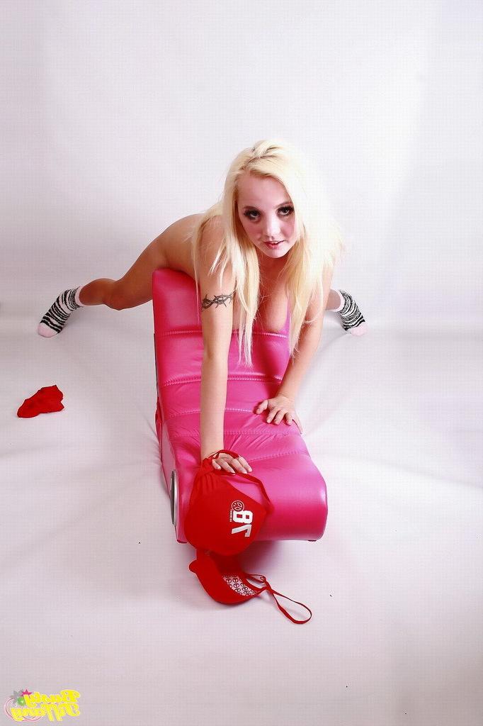 15P Busty amateur 30F boobs and very nice blonde