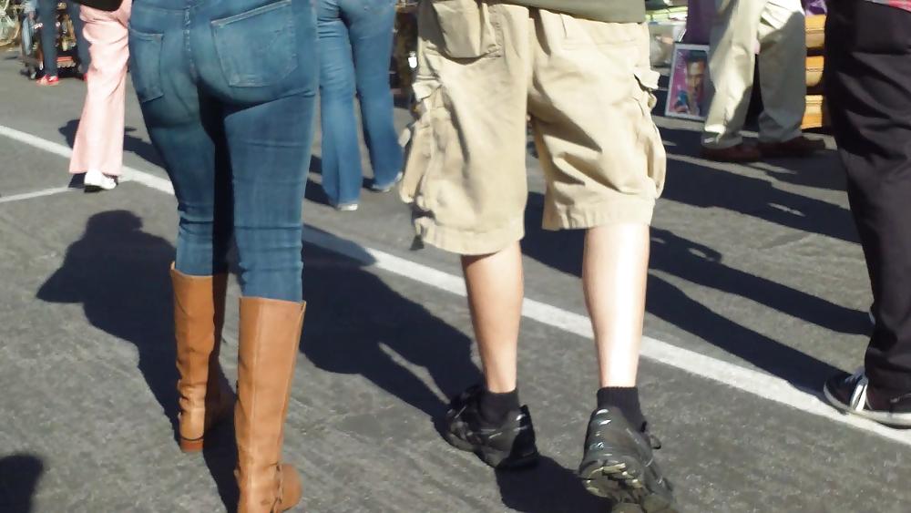 25P Beefy teen ass and butts in blue jeans 