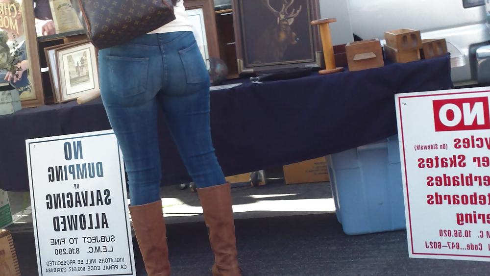 25P Beefy teen ass and butts in blue jeans 