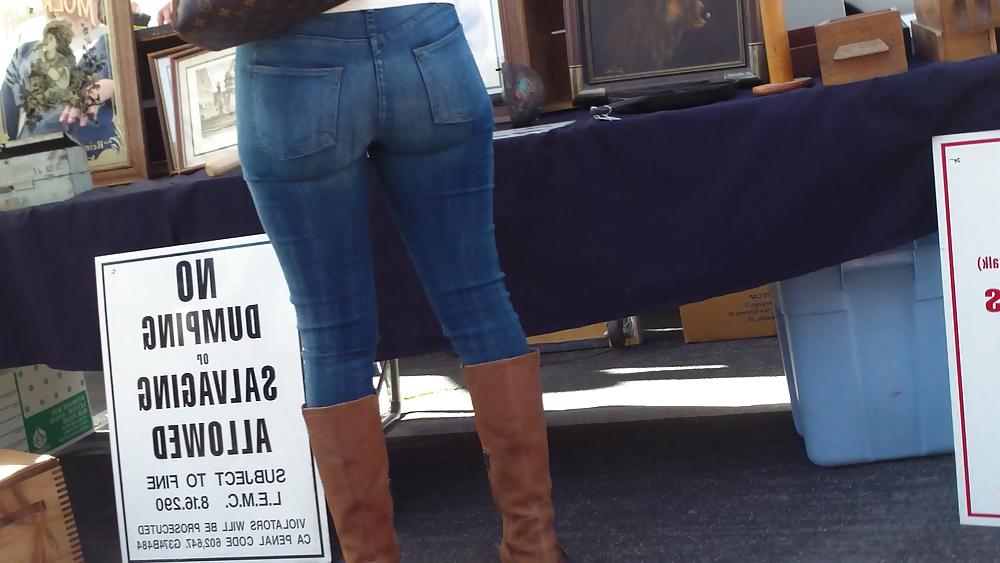 25P Beefy teen ass and butts in blue jeans 