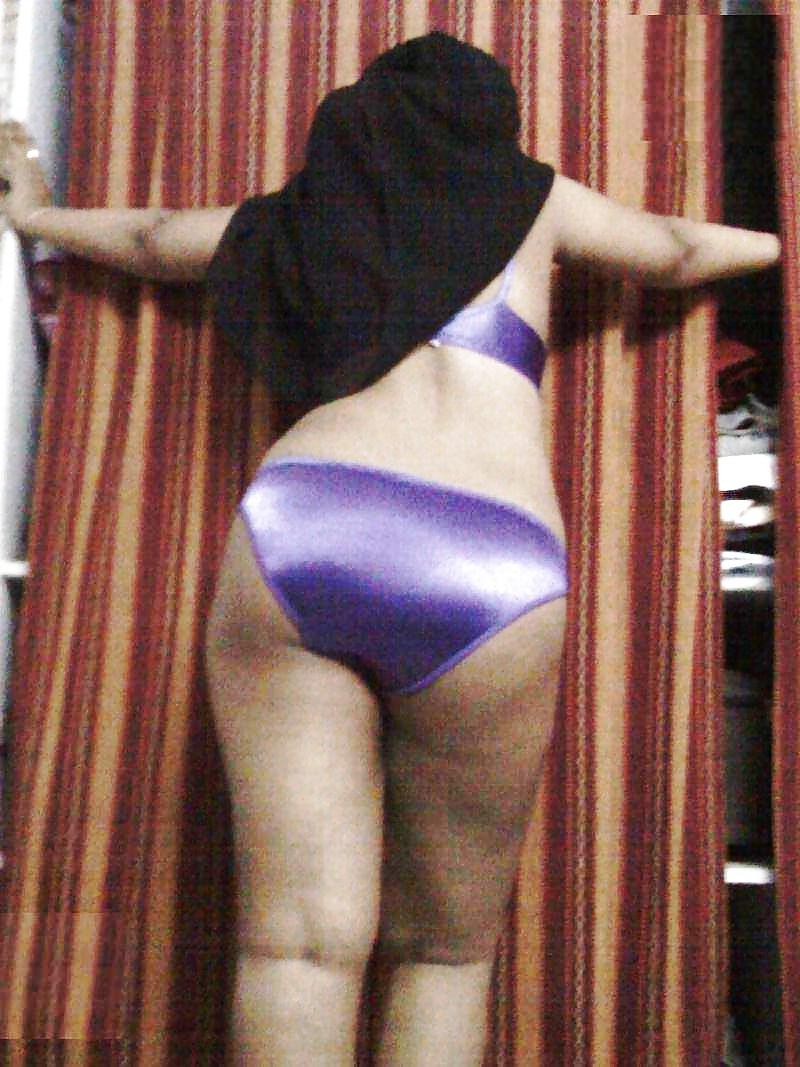 25P RANDUM SEXY INDIAN DESI BABES