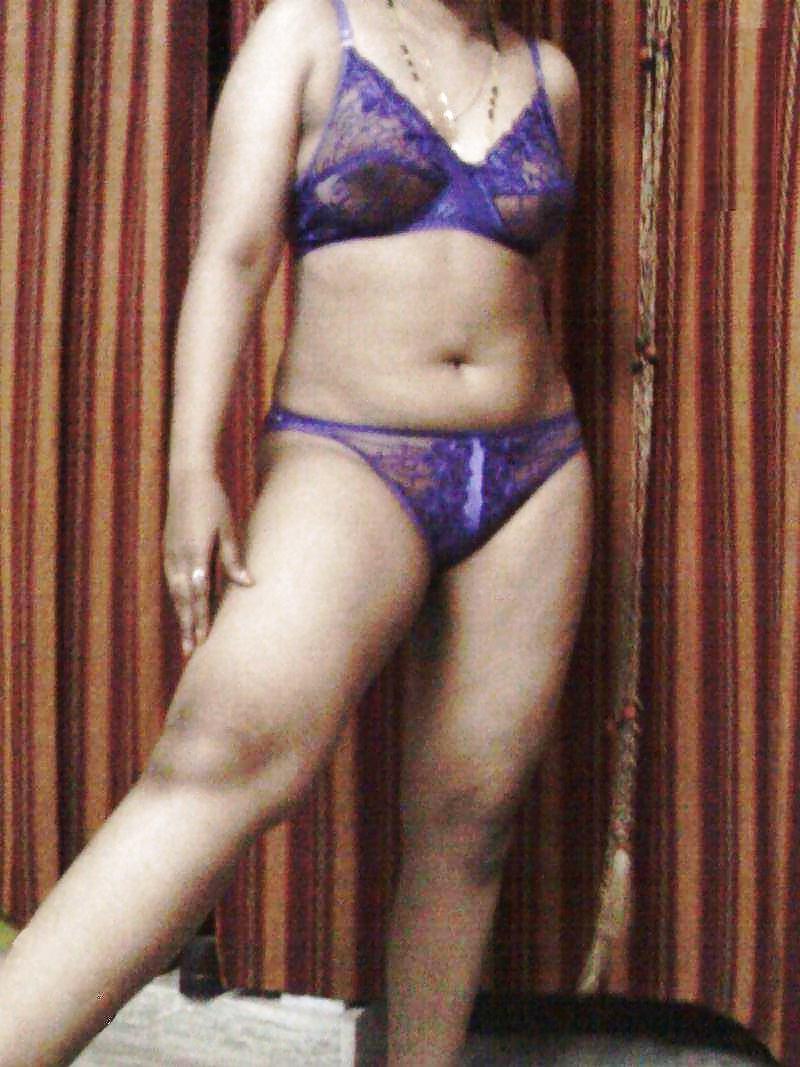25P RANDUM SEXY INDIAN DESI BABES