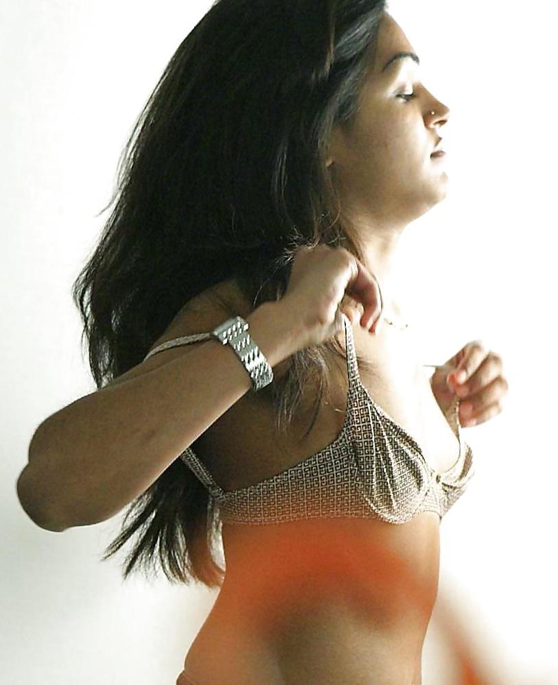 6P Desi girl Gouri tiny tits - Coolbudy