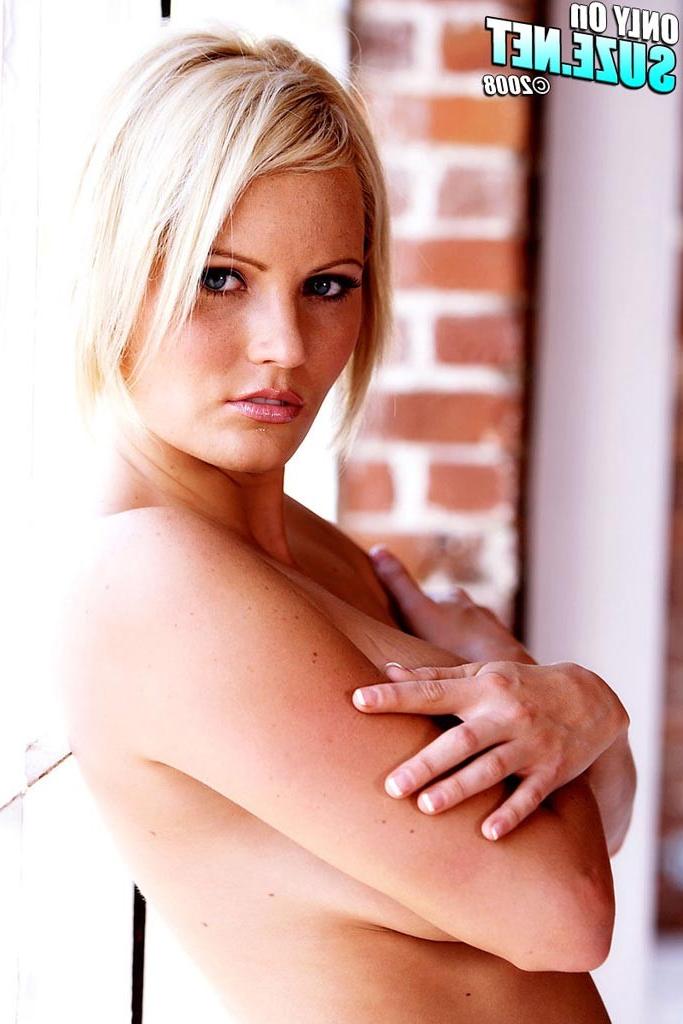 15P Sweet busty blonde Hanna Hilton spreads pussy lips