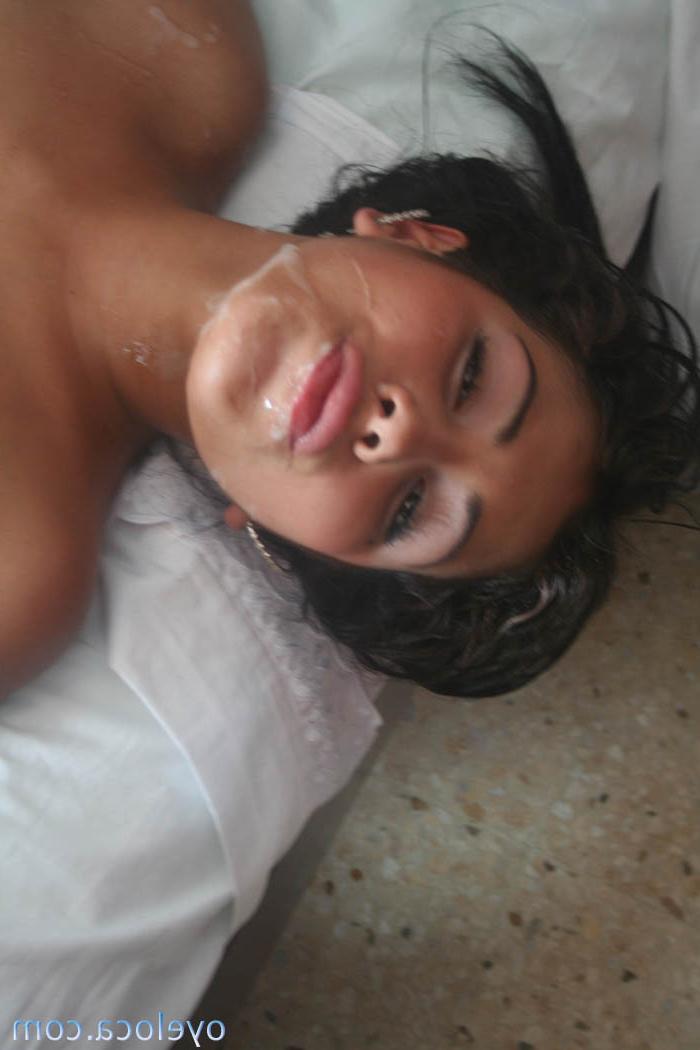 12P colombian pussy soaking wet