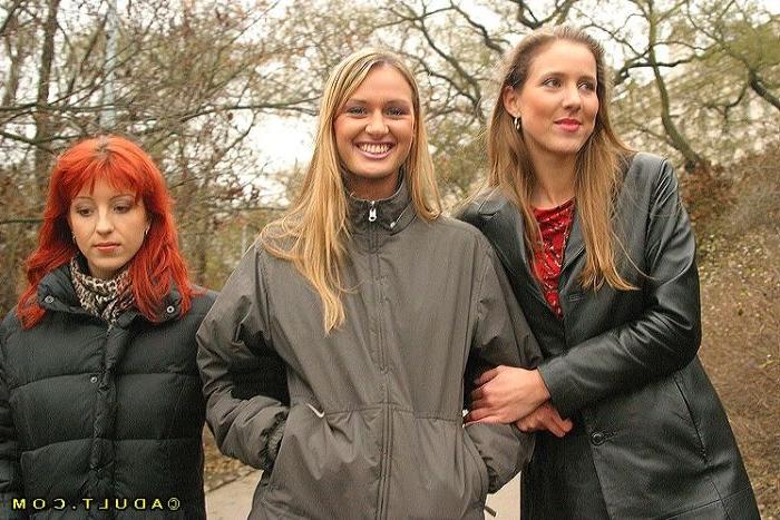 16P Two lesbians take advantage of a curious slut