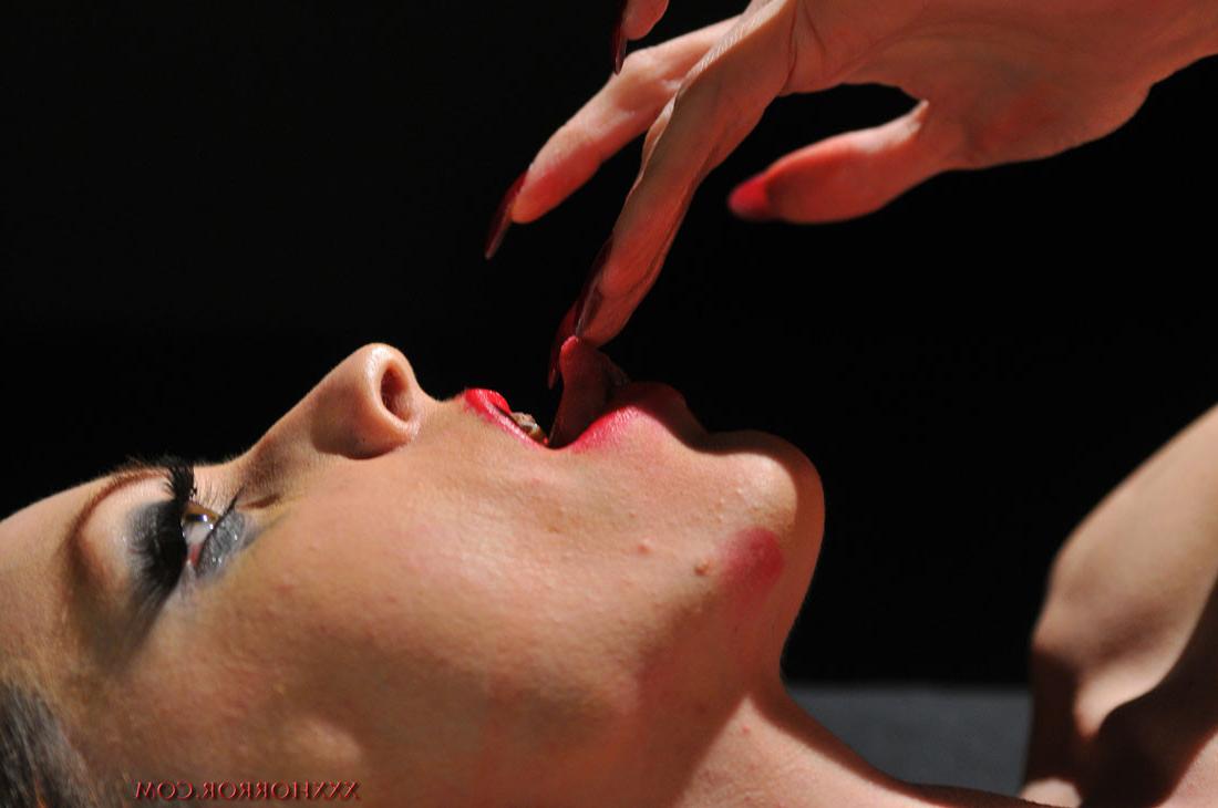 15P busty fetish vampire Emily Marilyn masturbation while laying on top of her coffi