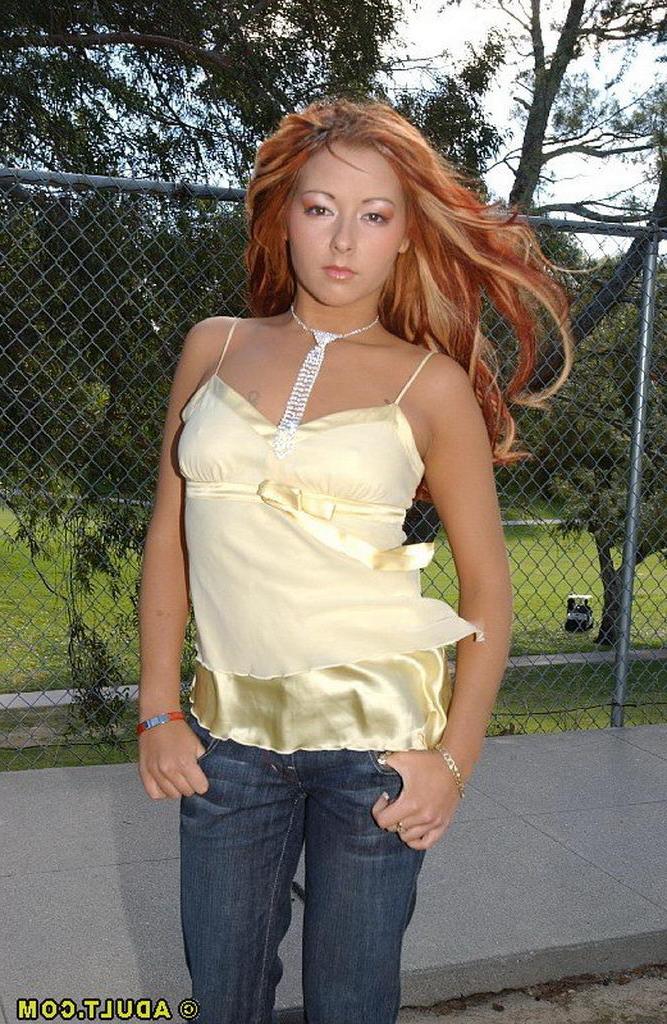 16P Hot teen lesbian babes