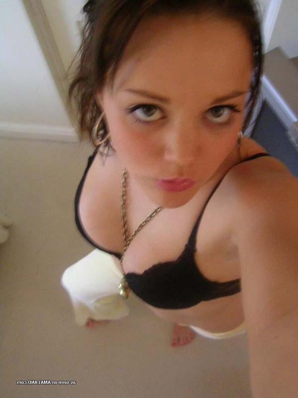 12P Sweet chick is on her knees