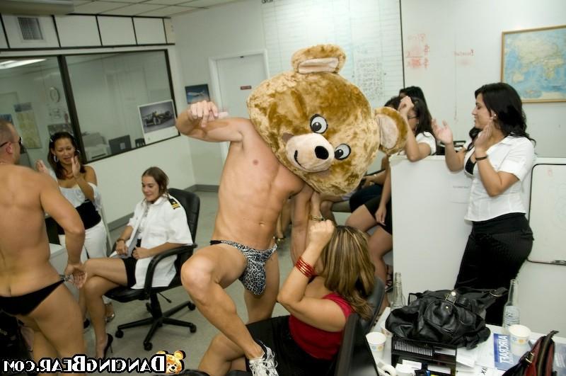 16P Pretty cuties get gaped by big guys at wild hardcore party
