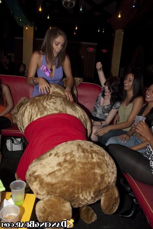 16P Many girls join vip party in these threesome orgy movies