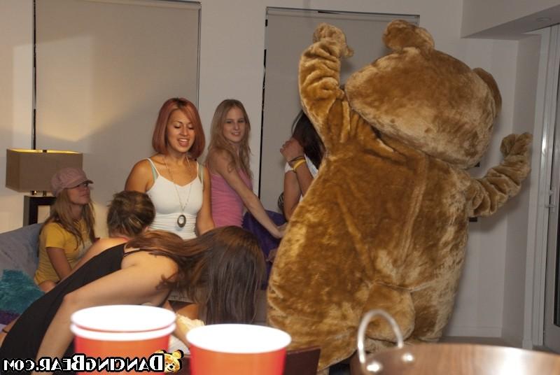 16P Hot bodied strangers give ramrods to drunk party girls