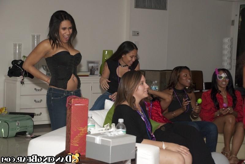 16P Naughty girls giving awesome blowjob on late hardcore party