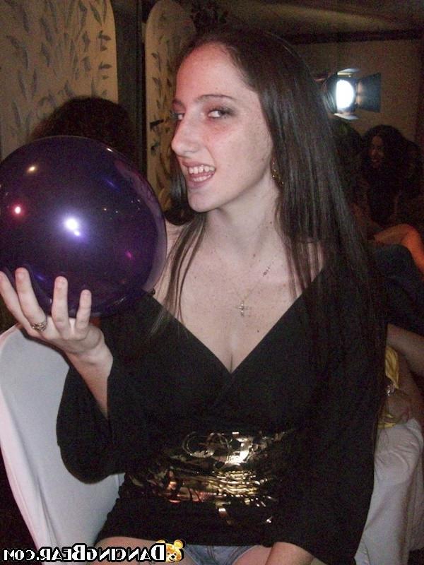 16P Muscular stripper seduce drunken girls on the hardcore party