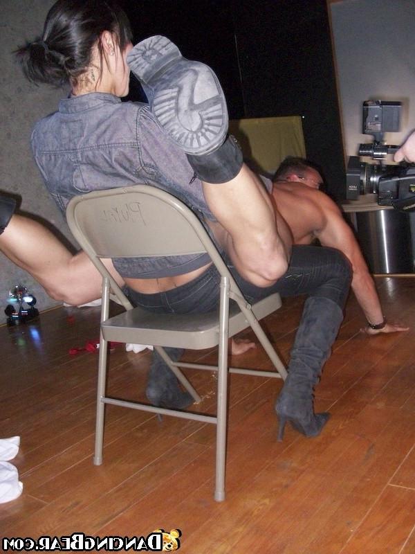 16P Horny muscular male stripper seducing drunken party girls