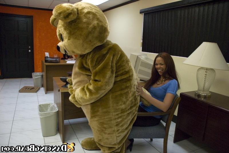 16P Pretty cuties get gaped by big guys at wild hardcore party
