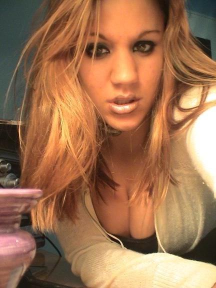 15P Amateur self shooting teens showing their bodies