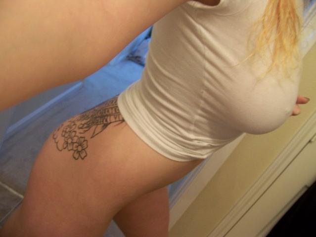 15P Amateur self shooting teens showing their bodies