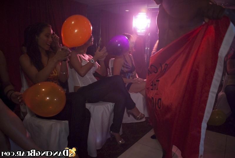 16P Naughty girls giving awesome blowjob on late hardcore party