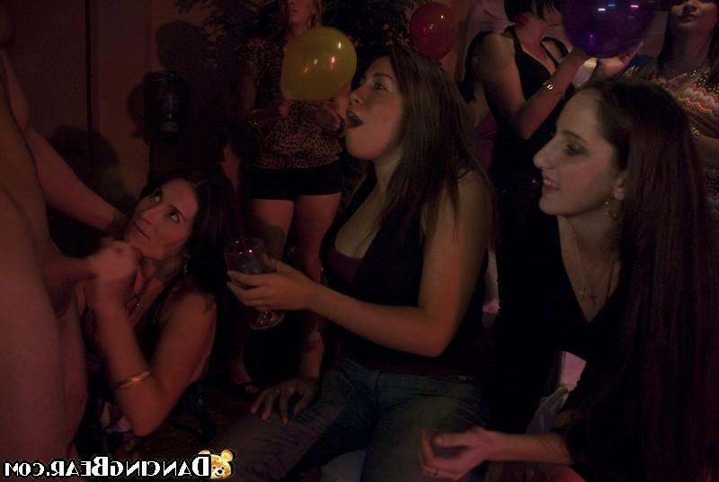 16P Naughty girls giving awesome blowjob on late hardcore party
