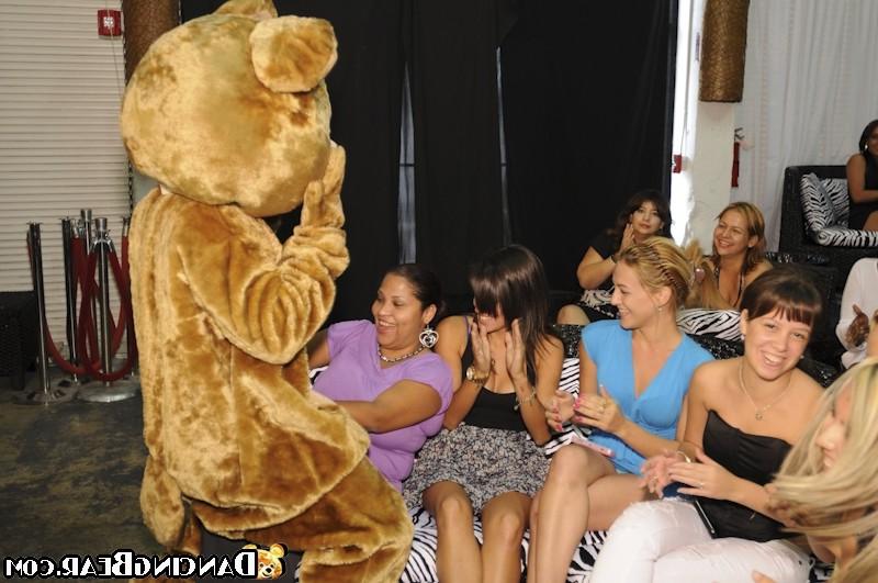 16P Pretty cuties get gaped by big guys at wild hardcore party