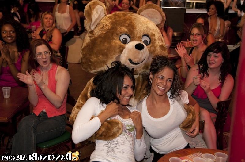 16P Hot bodied strangers give ramrods to drunk party girls