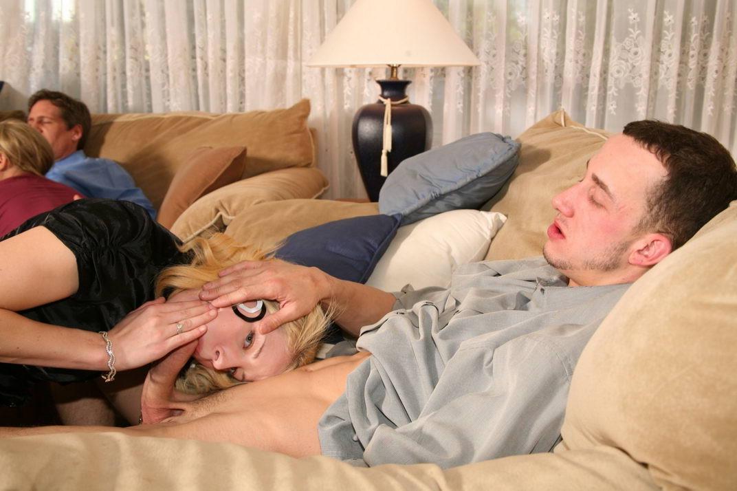 16P Hot coeds for everyone at a wild college sex orgy