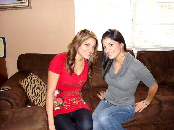 12P Check out this hot colombian babe and her friends in these hot amateur pics