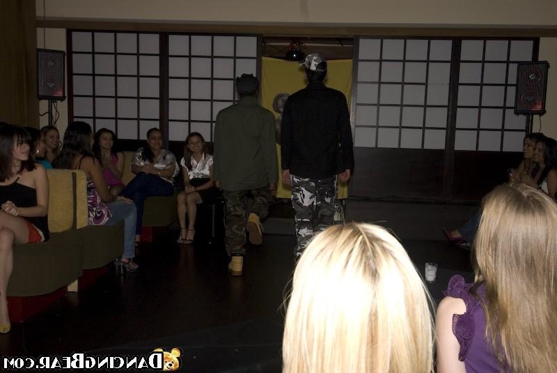 16P Horny male strippers with big cocks screwing chicks on party