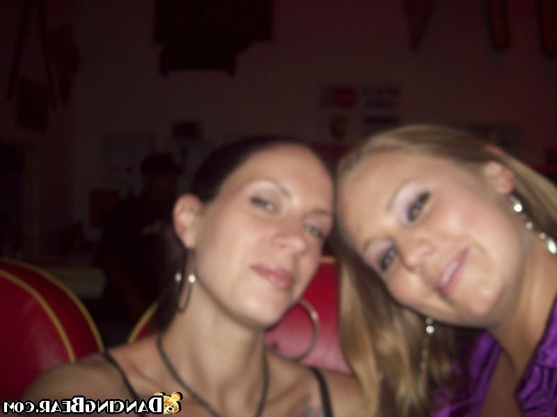 16P Handsome seducers drilling all chicks at hardcore party