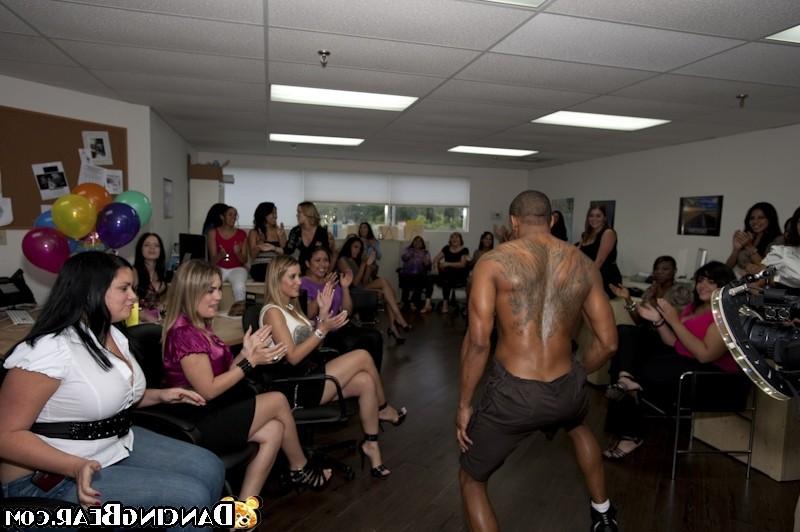 16P Handsome seducers drilling all chicks at hardcore party