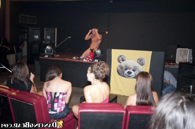 16P Naughty girls giving awesome blowjob on late hardcore party