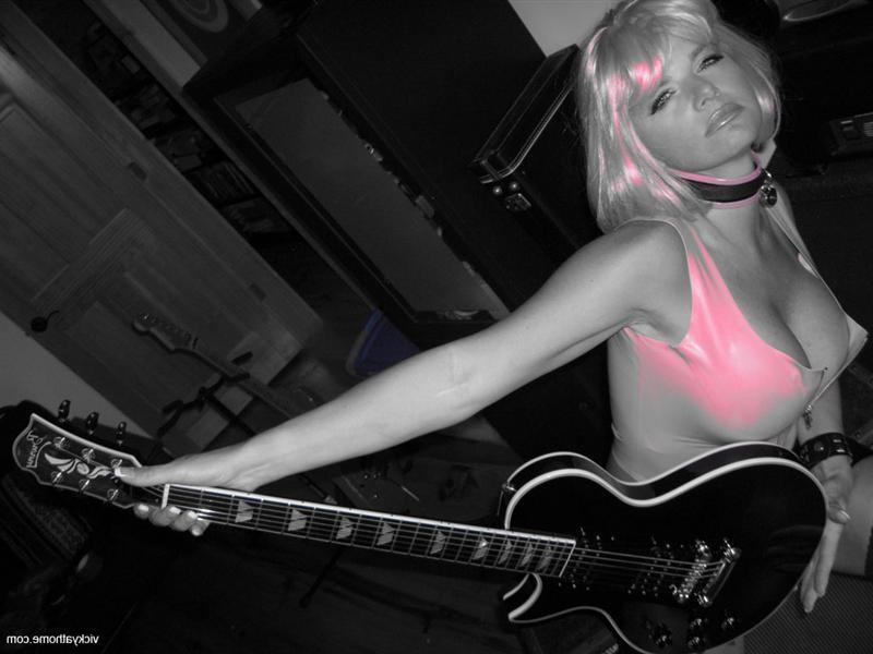 12P MILF Blonde Busty Babe Vicky Vette Rocks A Hot Guitar
