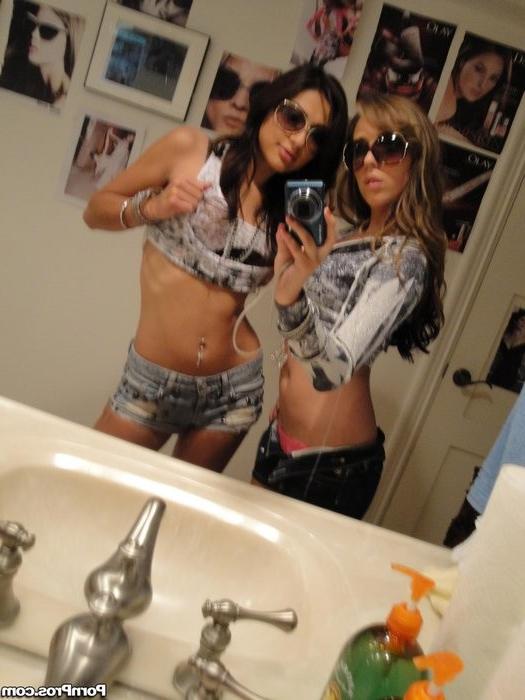 12P Best Friends Fondling Frenzy